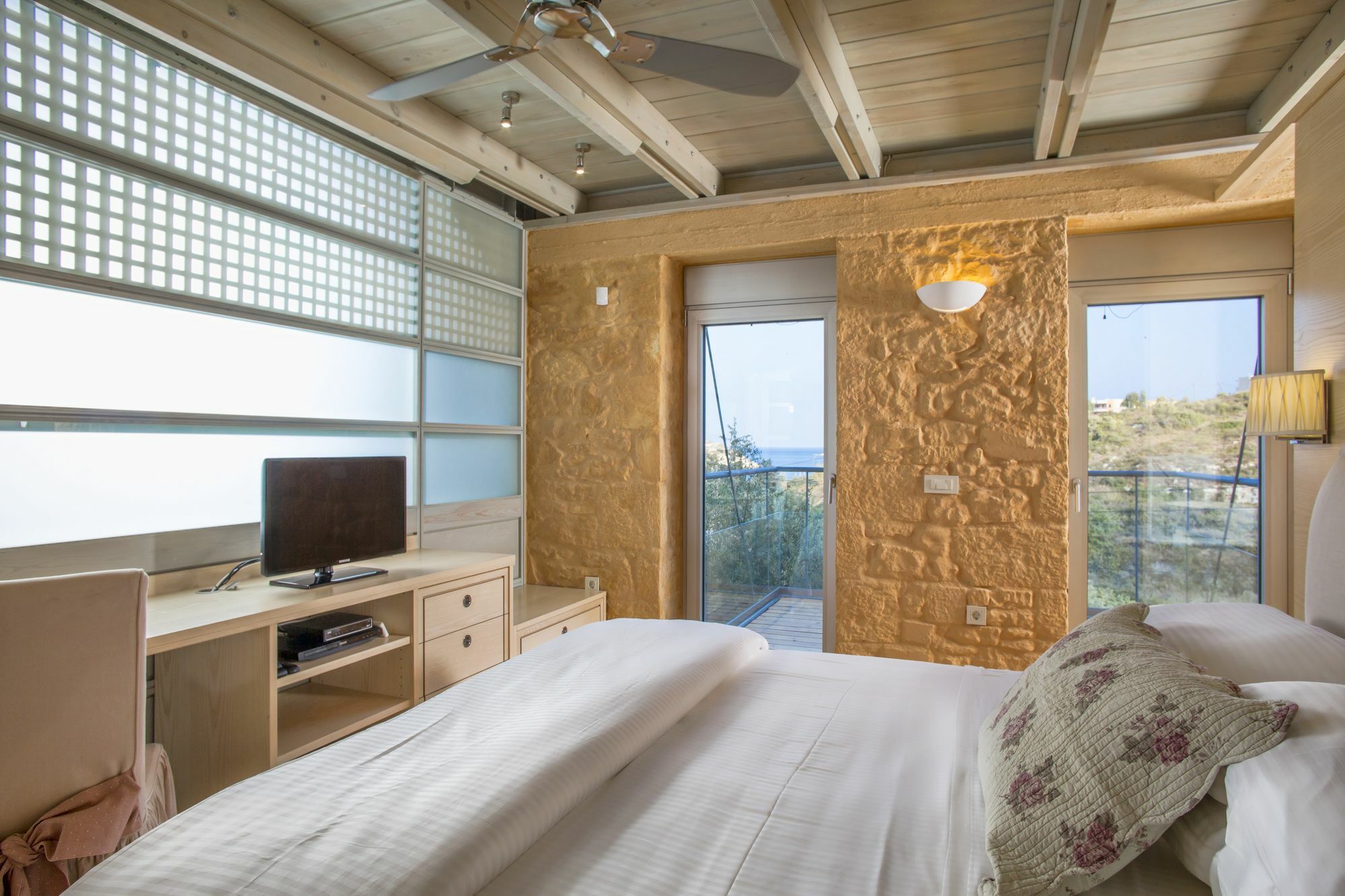 Olea Villas - Infinity Pool, Hot Tub, Sea Views Marathi  Bagian luar foto